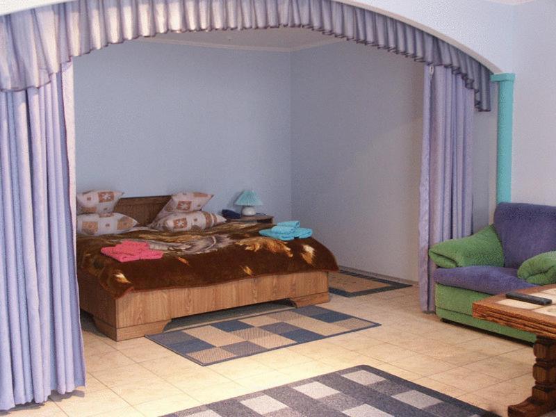 Pan Hotel Sumy Bagian luar foto