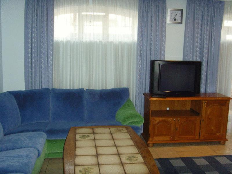 Pan Hotel Sumy Bagian luar foto